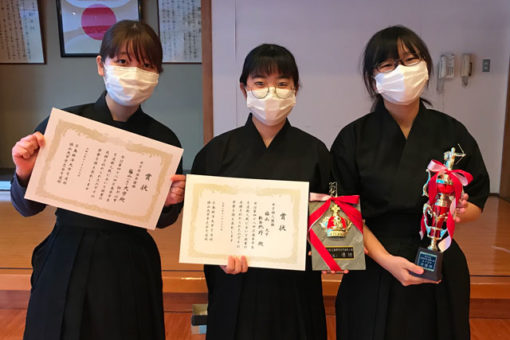 【サークル】広島県学生弓道新人戦で女子個人優勝と女子団体準優勝！