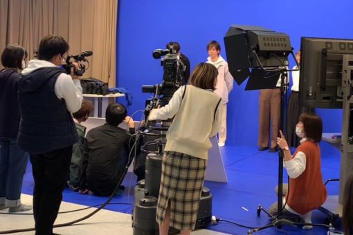 【メディア・映像学科】『福山大学大学要覧２０２１』の写真撮影に学生が参加！ 