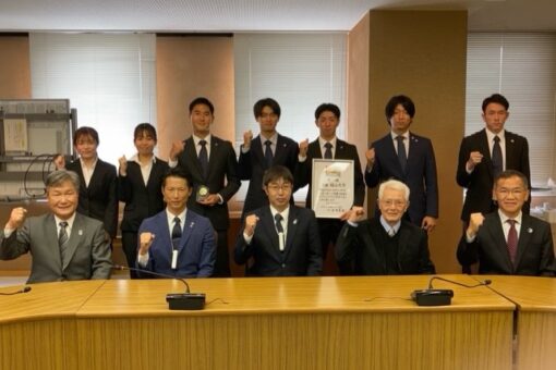 【サークル】学友会サッカー部が福山市長に全国大会への出場を報告！ 