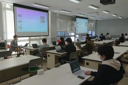 【情報工学科】IT企業所属の小幡先生によるクラウドコンピューティングの授業を実施！ 
