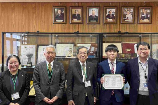 薬学部学生が令和5年度日本化学会中国四国支部支部長賞を受賞しました！