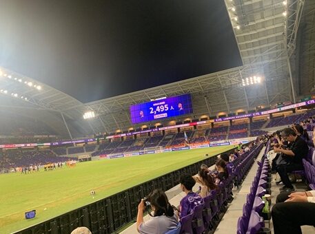 【経済学科】広島県庁スポーツ推進課“スポーツアクティベーションひろしま”とサンフレッチェ広島レジーナ観戦に行ってきました。