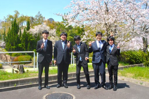 【工学研究科・電子・電気工学専攻】新たな大学院生5名が加わりました！ 