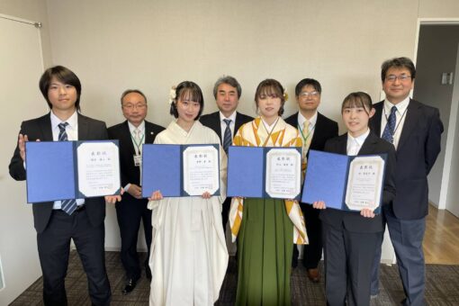 【薬学部】日本薬学会中国四国支部の学生発表奨励賞を４名が受賞！ 