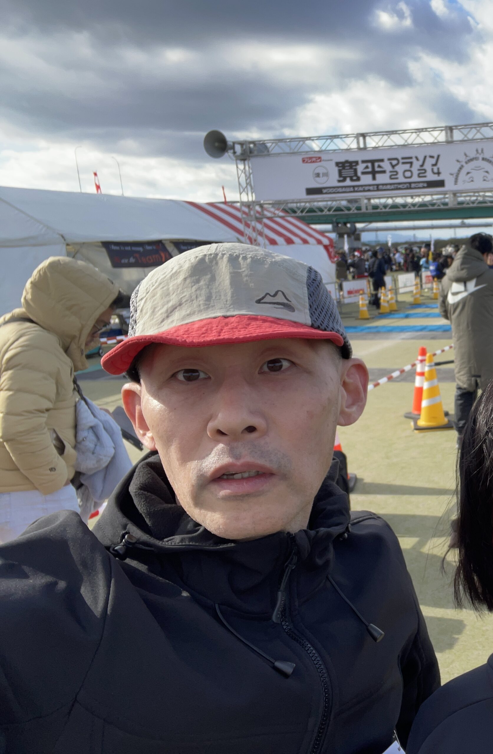 マラソンに挑戦の金丸先生。スポーツマンです。